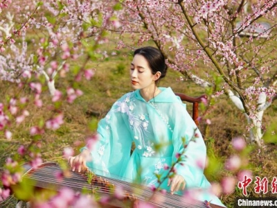 江西(xī)餘幹:春日麗人漢服行